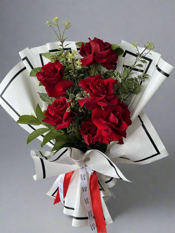 BZ7: 6 Red Rose Valentine