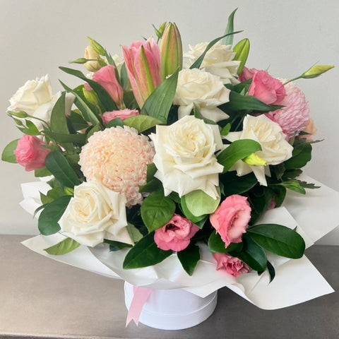 FE2: Soft Floral Blooms