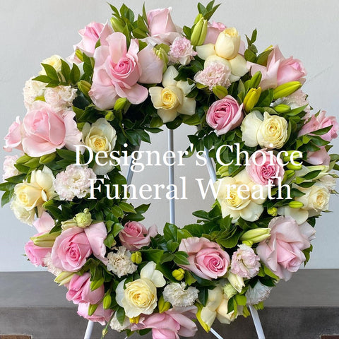 W10: Designer's Choice Wreath